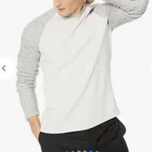 Vince Men's Off-White and Speckled Gray Crewneck Sweater
